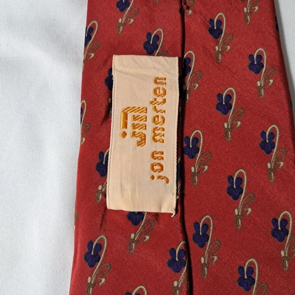 Aquascutum of London Flower Print Design‎ Red Silk Tie Made in Italy Joe Merten